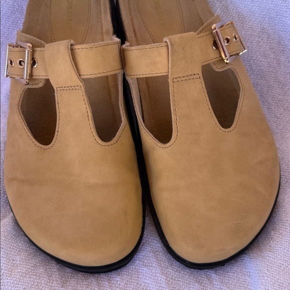 Women’s 8 Dream Pairs Apricot Tan Slip-On Mule Clog Gold Buckle Faux Suede - Picture 10 of 10
